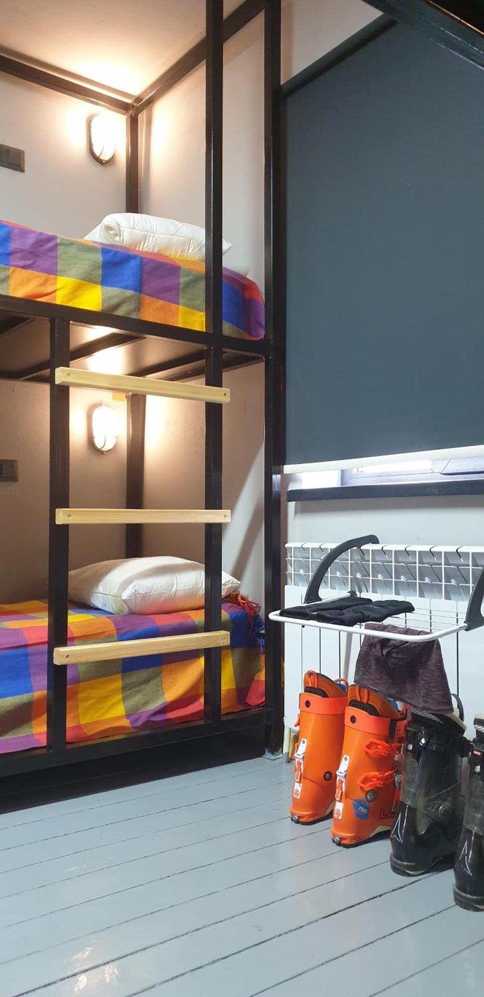 Mine Hostel Dzhergalan Jyrgalan Ngoại thất bức ảnh