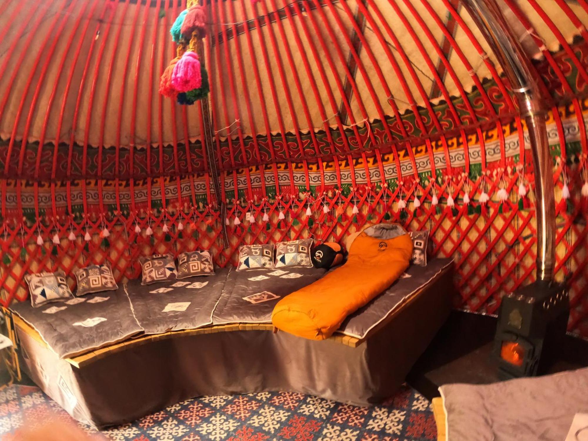 Mine Hostel Dzhergalan Jyrgalan Ngoại thất bức ảnh