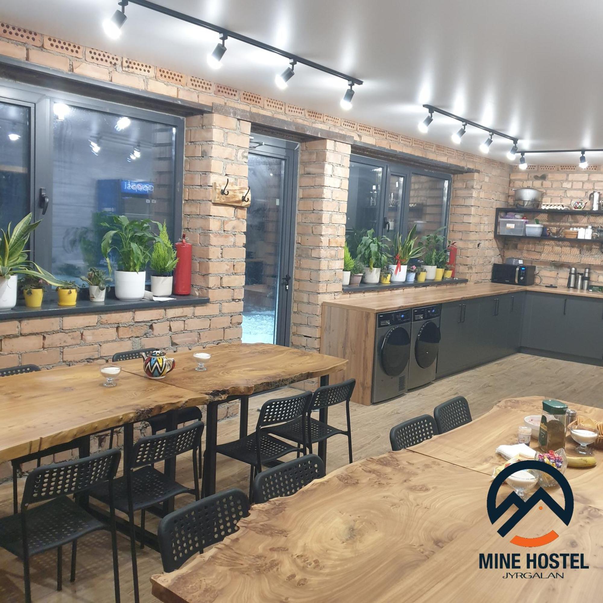 Mine Hostel Dzhergalan Jyrgalan Ngoại thất bức ảnh